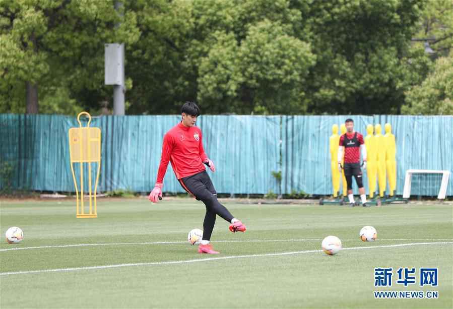 （体育）（6）足球——上海上港队举行媒体开放日活动