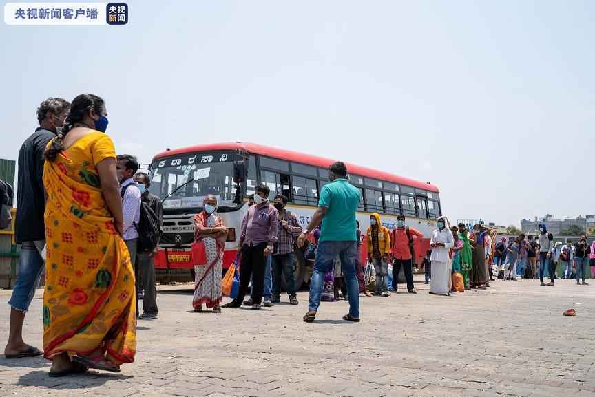 印度马哈拉施特拉邦交通事故致4死22伤