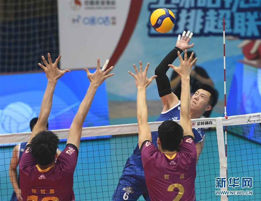 （体育）（12）排球——男排超级联赛：江苏不敌上海
