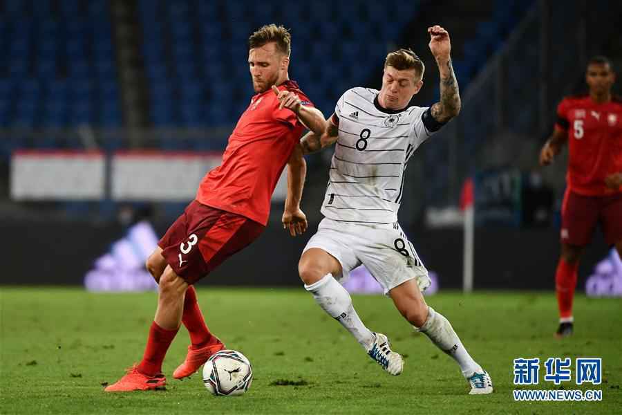 （体育）（4）足球——欧洲国家联赛：德国平瑞士