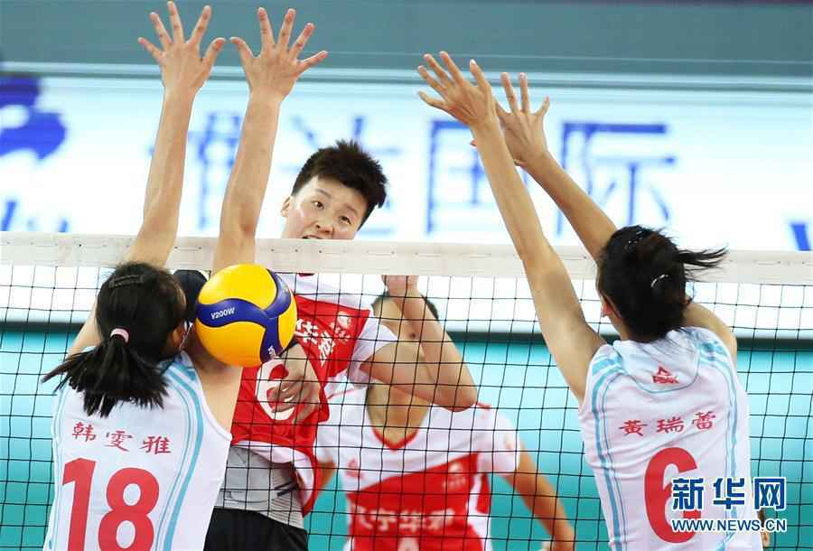 （体育）（8）排球——全国女排锦标赛：辽宁胜河南