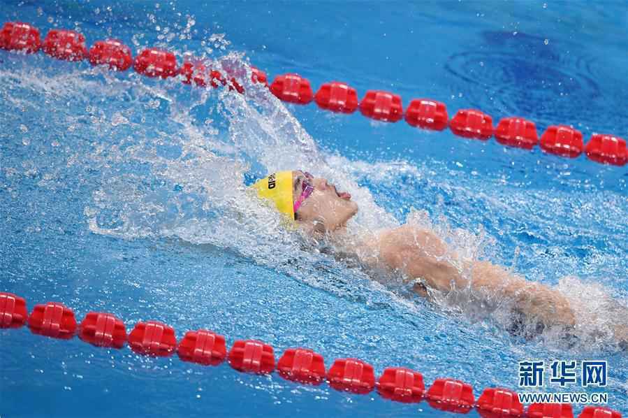 （体育）（2）游泳——全国冠军赛：徐嘉余获得男子100米仰泳预赛第一名