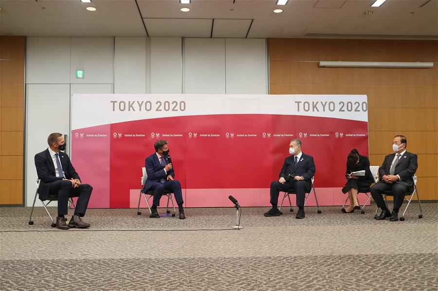 （体育）（1）世界田联主席塞巴斯蒂安·科与东京奥组委主席森喜朗举行会谈