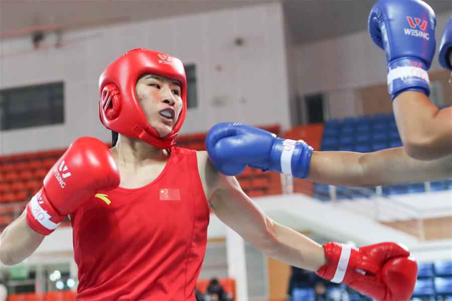 （体育）（2）拳击——全国女子锦标赛：李倩晋级四强
