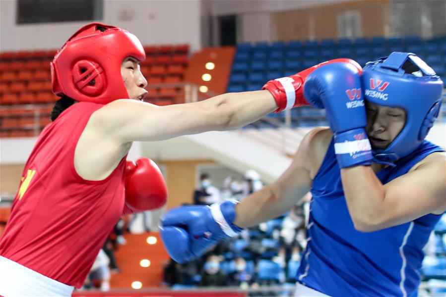 （体育）（4）拳击——全国女子锦标赛：李倩晋级四强