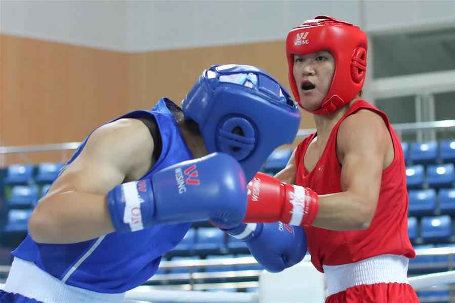（体育）（2）拳击——全国女子锦标赛：谷红晋级四强