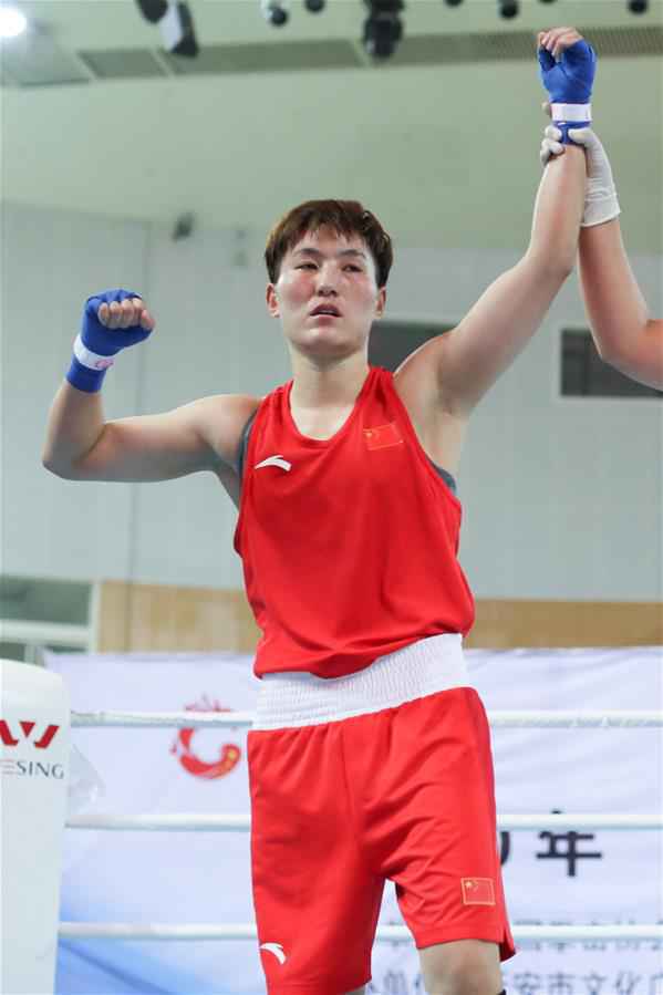 （体育）（2）拳击——全国女子锦标赛：尹军花晋级四强