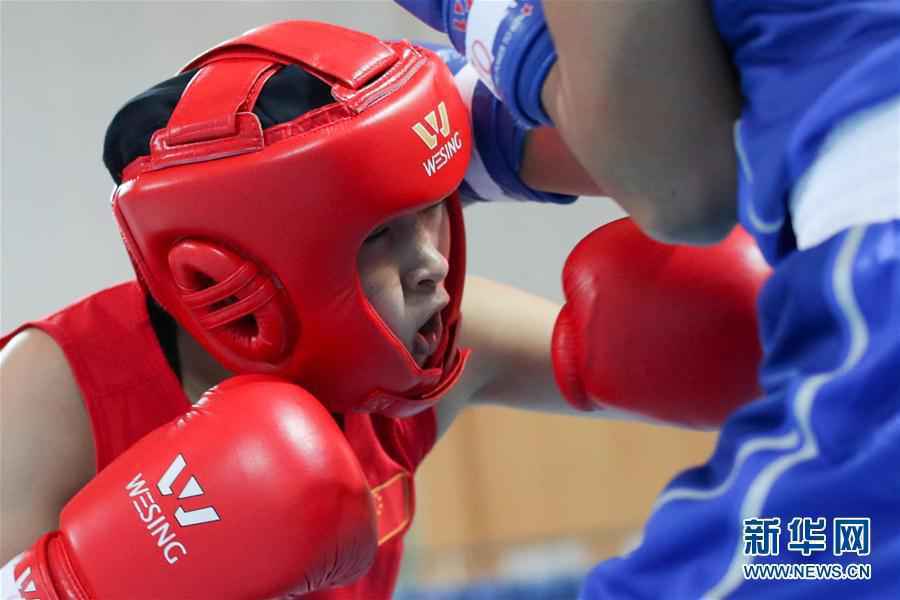 （体育）（4）拳击——全国女子锦标赛：常园晋级四强