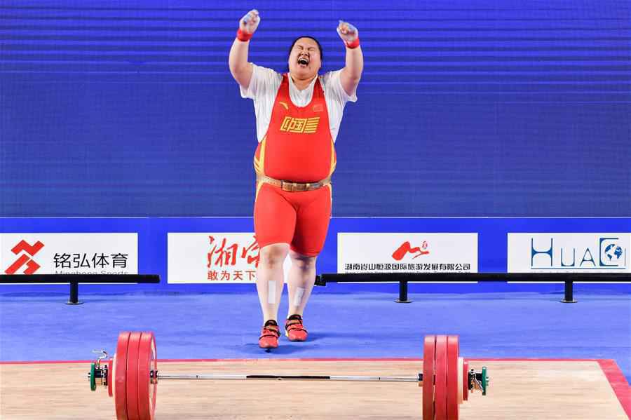 （体育）（1）举重——全国女子举重锦标赛：李雯雯夺得87公斤以上级A组冠军