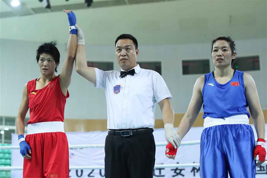 （体育）（1）拳击——全国女子拳击锦标赛：谷红晋级