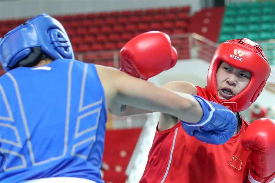 （体育）（3）拳击——全国女子拳击锦标赛：史娅卓晋级