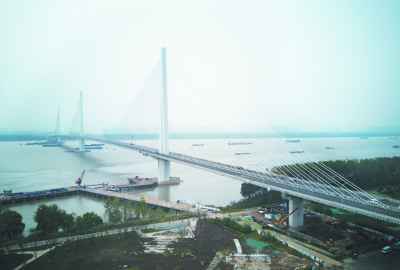 长江五桥：南京拥江发展新地标