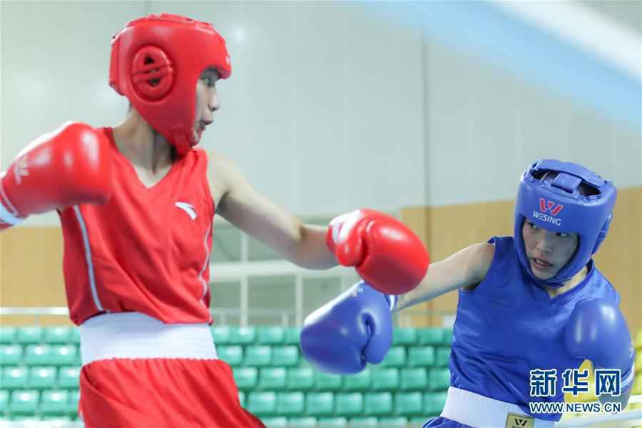 （体育）（3）拳击——全国女子锦标赛：蔡妍晋级