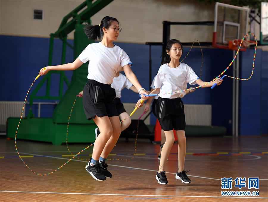 （体育）（8）全民健身——北京市中小学生民族传统体育节举行花样跳绳比赛