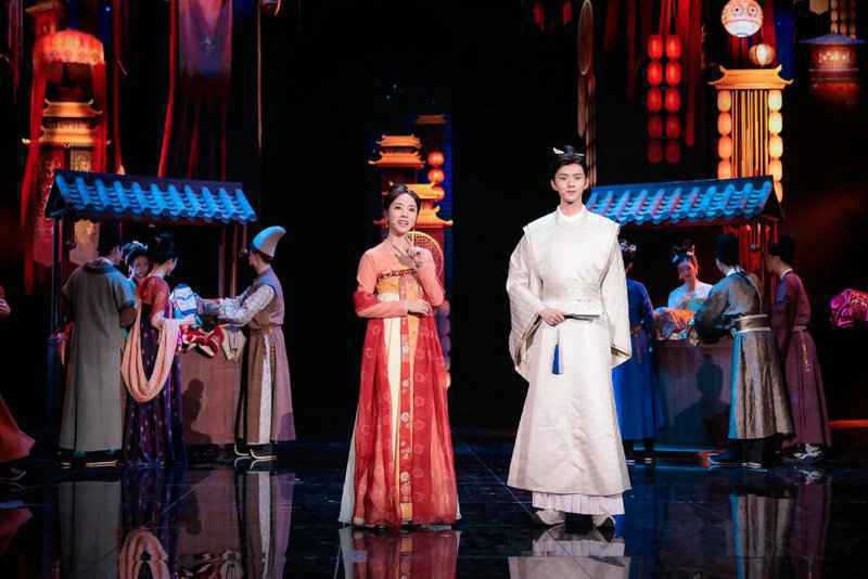央视《衣尚中国》追随锦绣故事 造就中国之美