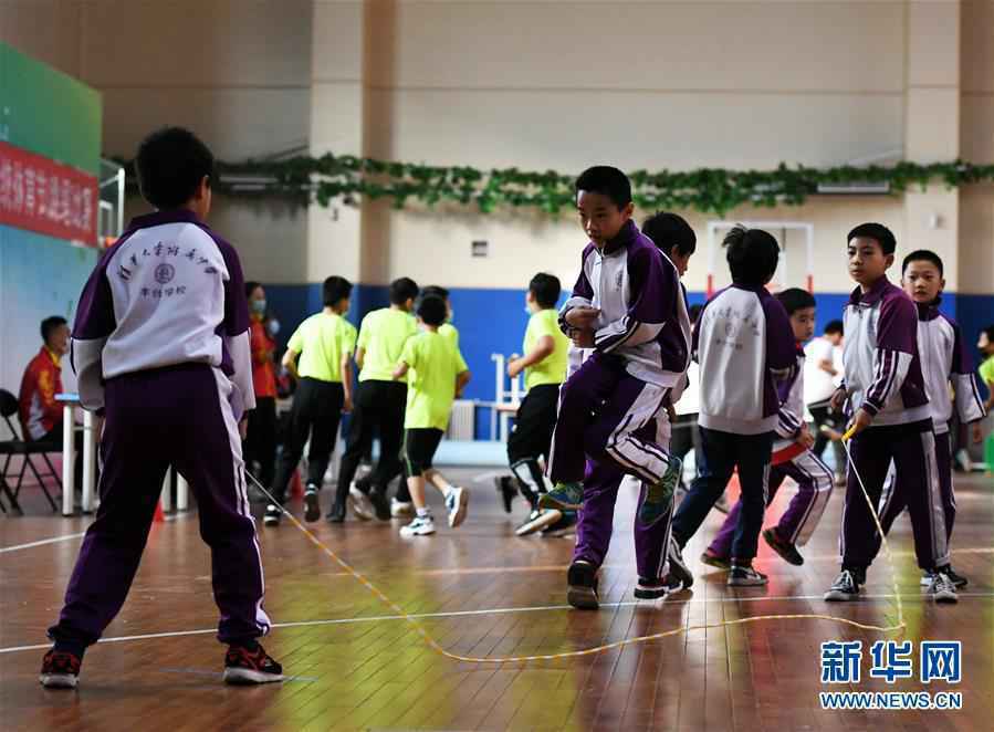 （体育）（2）北京市中小学生民族传统体育节跳绳比赛开赛