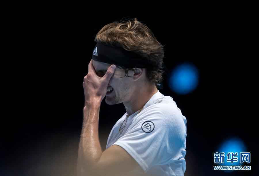 ATP年终总决赛：兹维列夫不敌梅德韦杰夫
