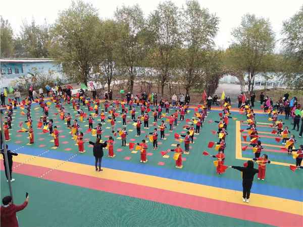 藁城区南营镇宜安幼儿园举行“2020宜安幼儿亲子运动会”