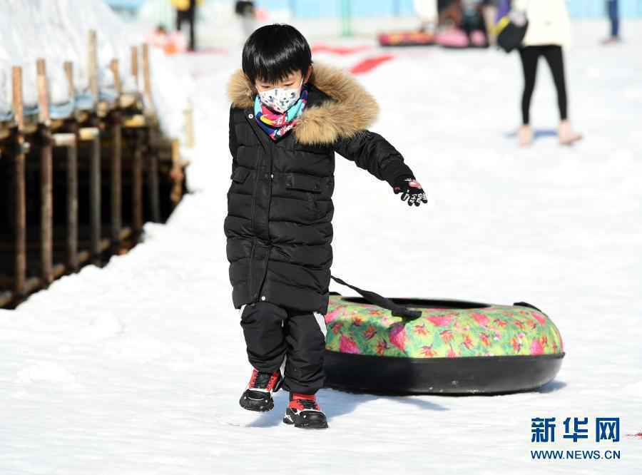 全民健身——北京：乐享冰雪迎新春
