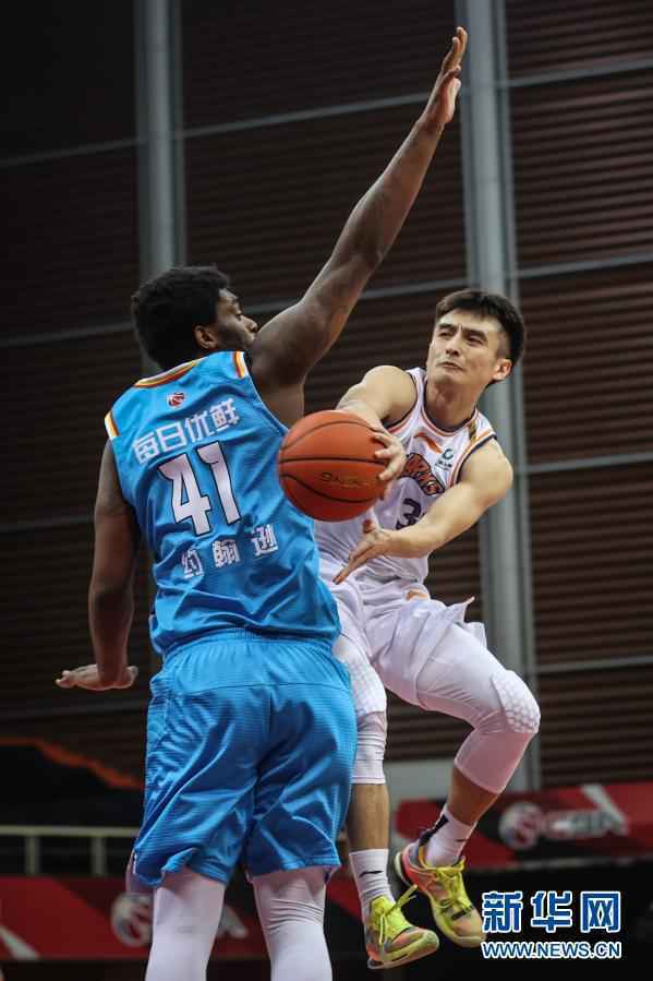 篮球——CBA第二阶段：上海久事胜青岛每日优鲜