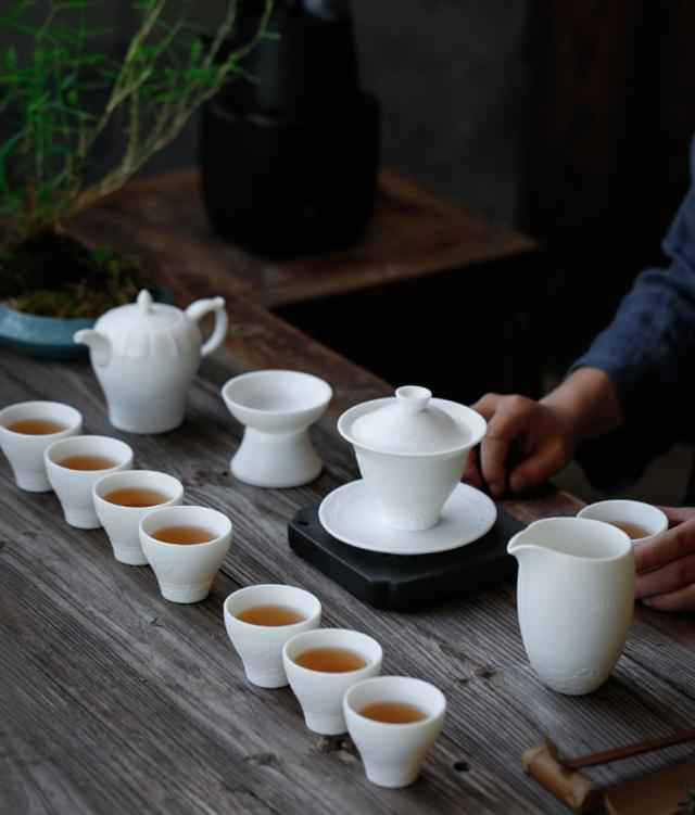 京东春茶节上新的不止明前龙井 老普洱拍出了新高价