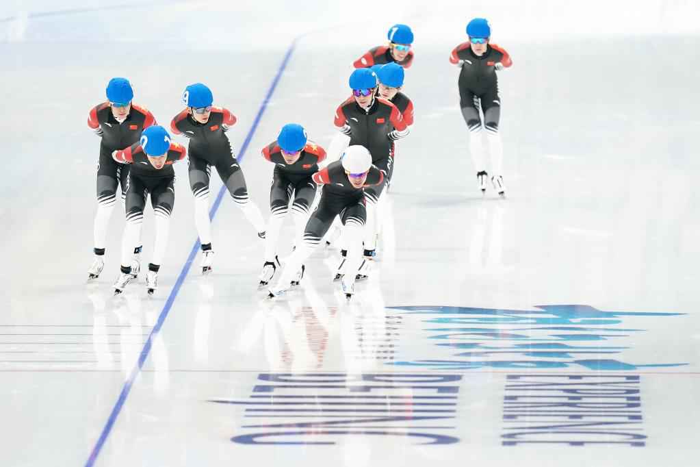 “相约北京”冰上测试活动速度滑冰项目结束