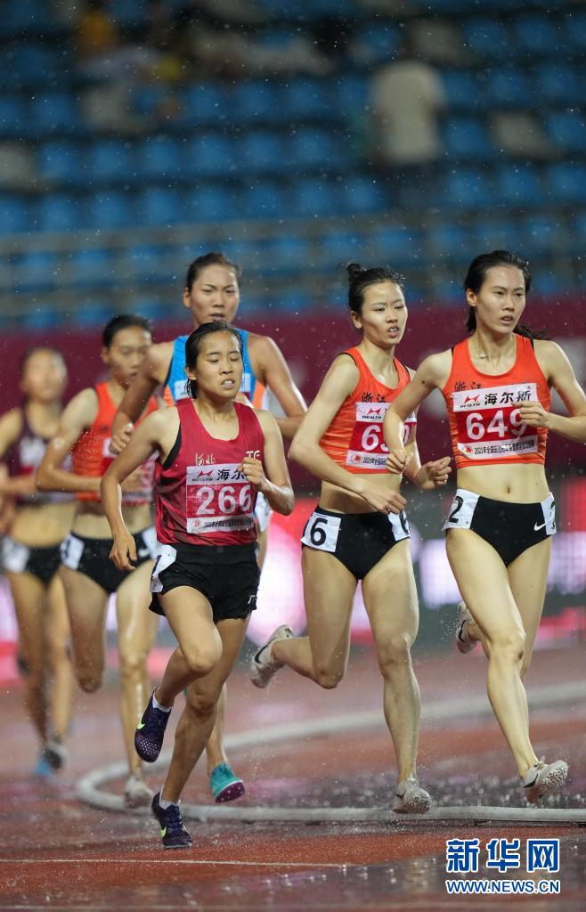 田径全国冠军赛：郑小倩获得女子1500米冠军