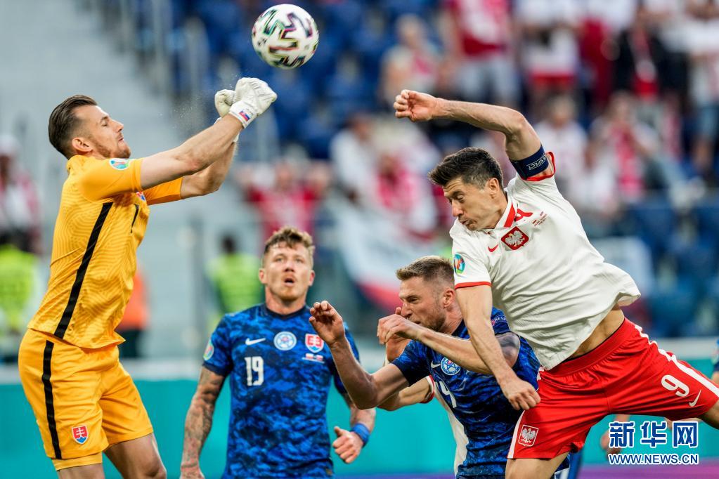 欧锦赛小组赛：斯洛伐克胜波兰