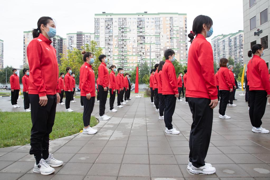 中国国家冰球集训队抵达莫斯科