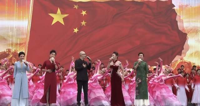 平安中国农民丰收节献唱《唱支山歌给党听》《我爱你中国》